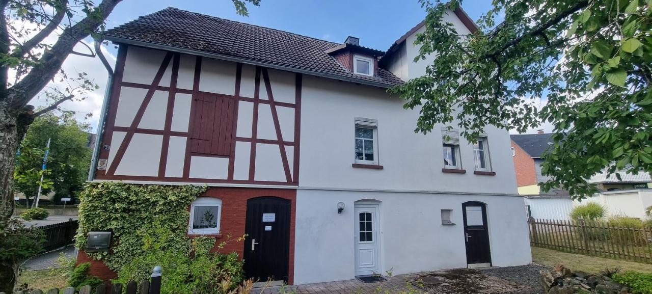 Ferienhaus Schuldienersch Биденкопф Екстериор снимка
